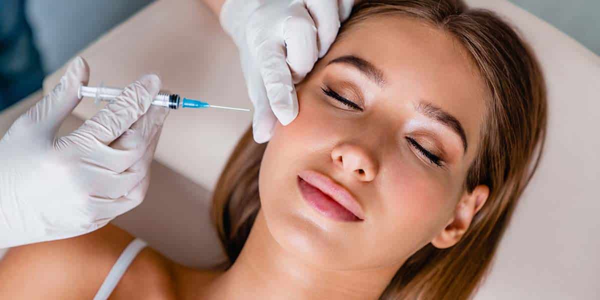 Procedimento de bioestimuladores de colágeno na ELOHIM Clínica Médica